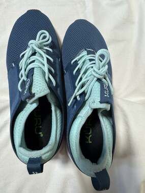 Kuru Atom Wide Women’s US 11 Tidal Wave White & Oasis Blue Sneakers
